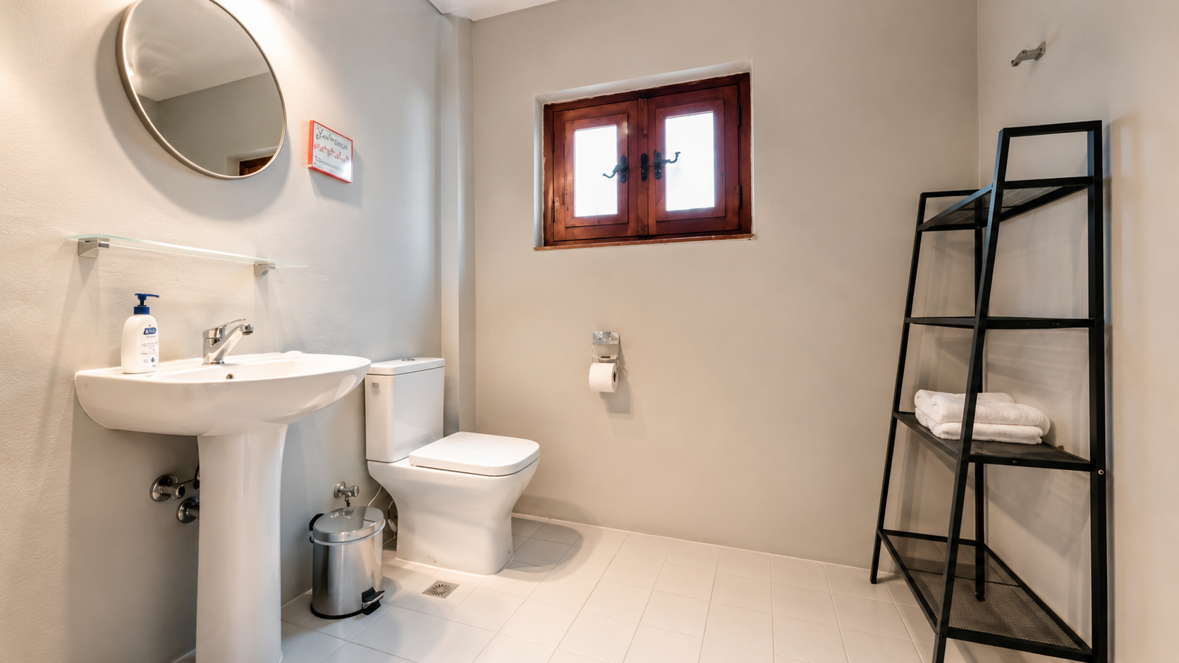 Bright and practical bathroom